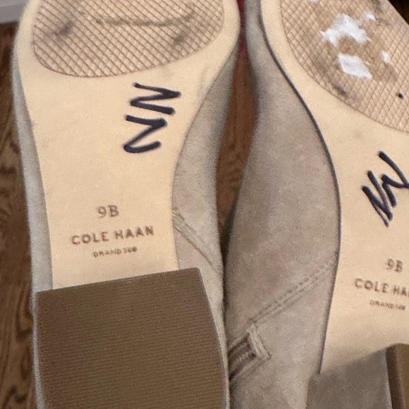 Cole Haan Tan Ankle Boots with Pointed Toe and High Heel - Picture 7 of 7